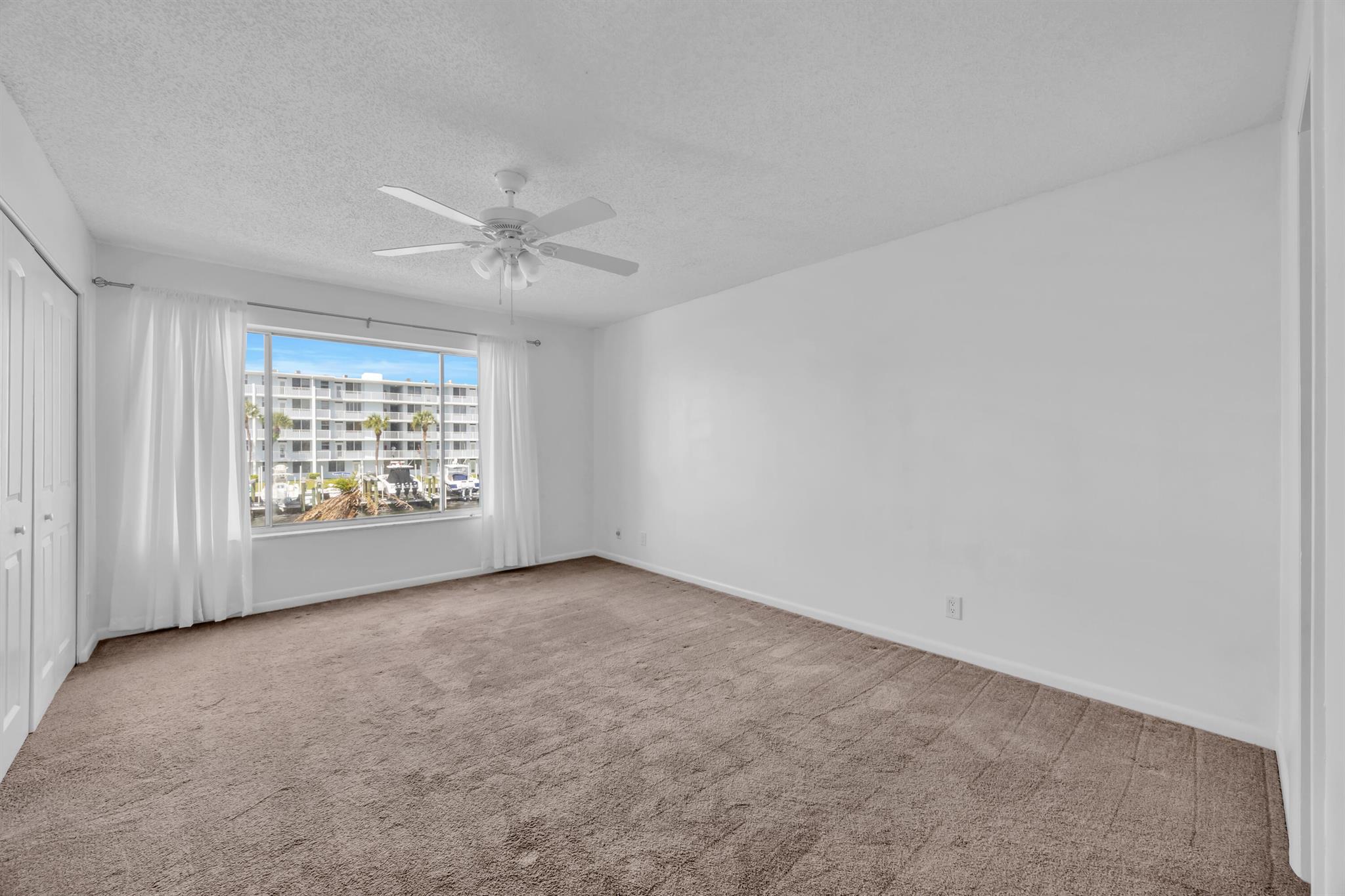 SHOREHAM CONDO - Residential Lease