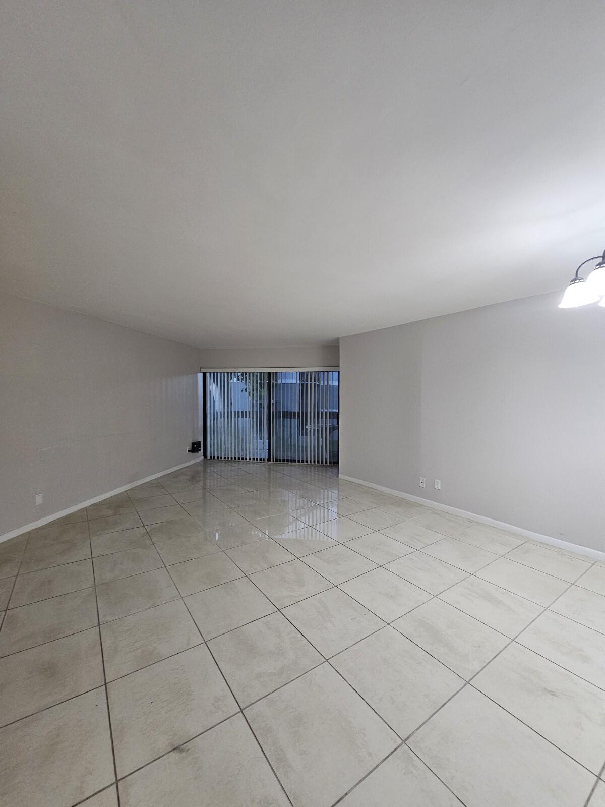 PRESIDENTIAL GOLFVIEW CONDO - Residential Lease