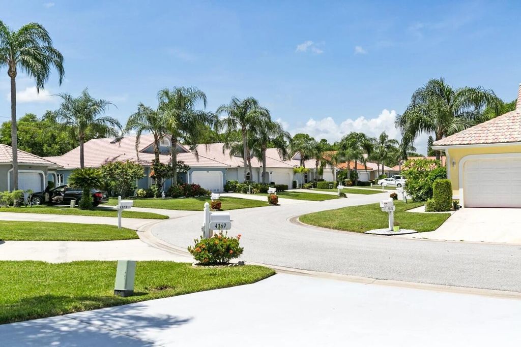 Photo of 4365 SE Scotland Cay Way, Stuart, FL 34997 (MLS # R10924347)