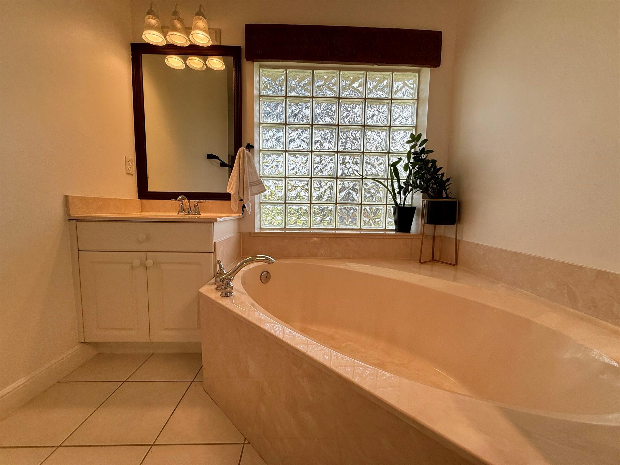 RIVER LANDING - Residential Lease