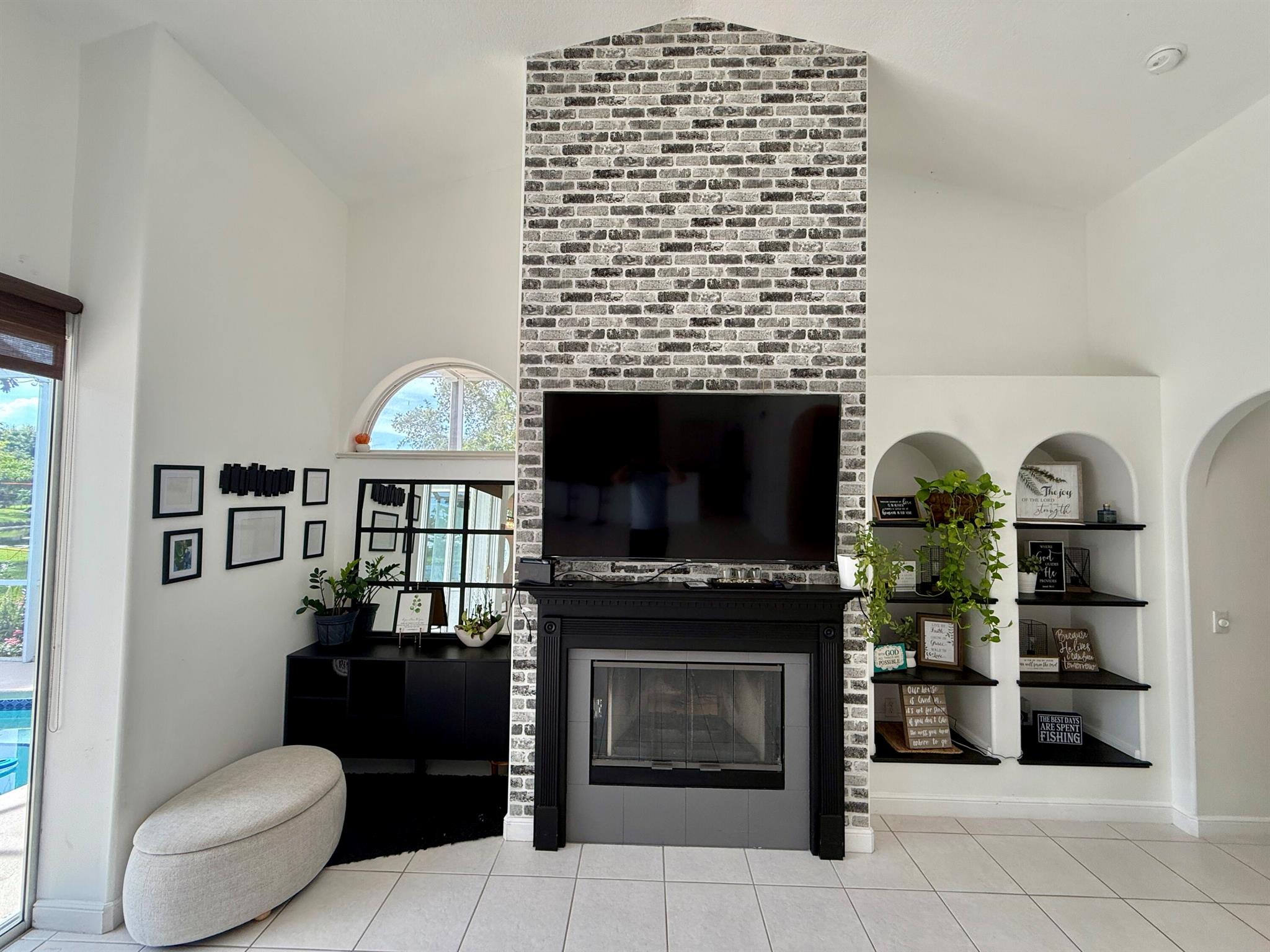 RIVER LANDING - Residential Lease