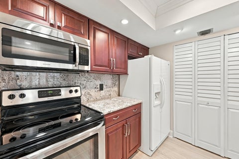 Tiny photo for 424 NW 70TH Avenue #121, Plantation, FL 33317 (MLS # B26075848)