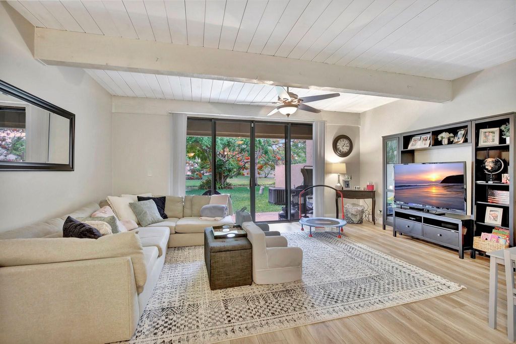 Photo of 8800 Gatehouse Road #2, Plantation, FL 33324 (MLS # F10445002)