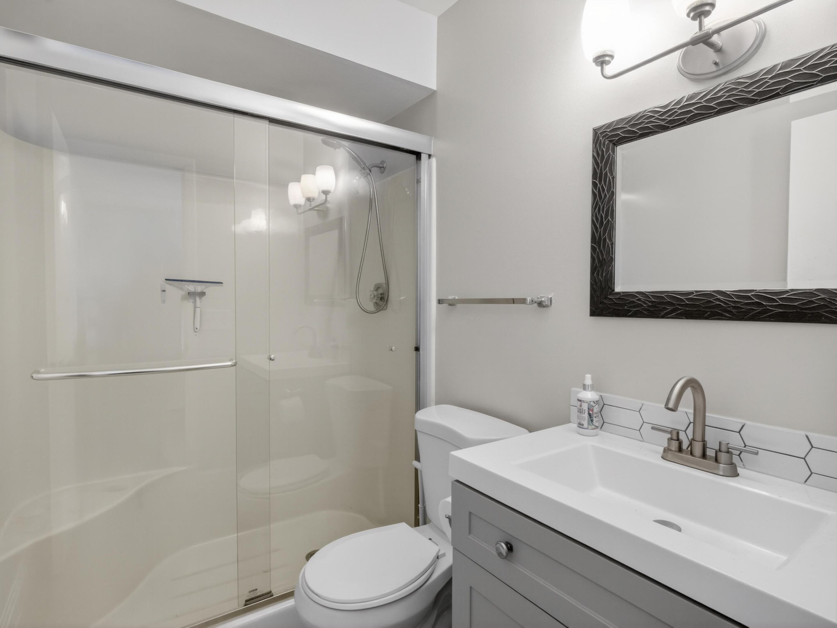 Vista Del Lago - Residential