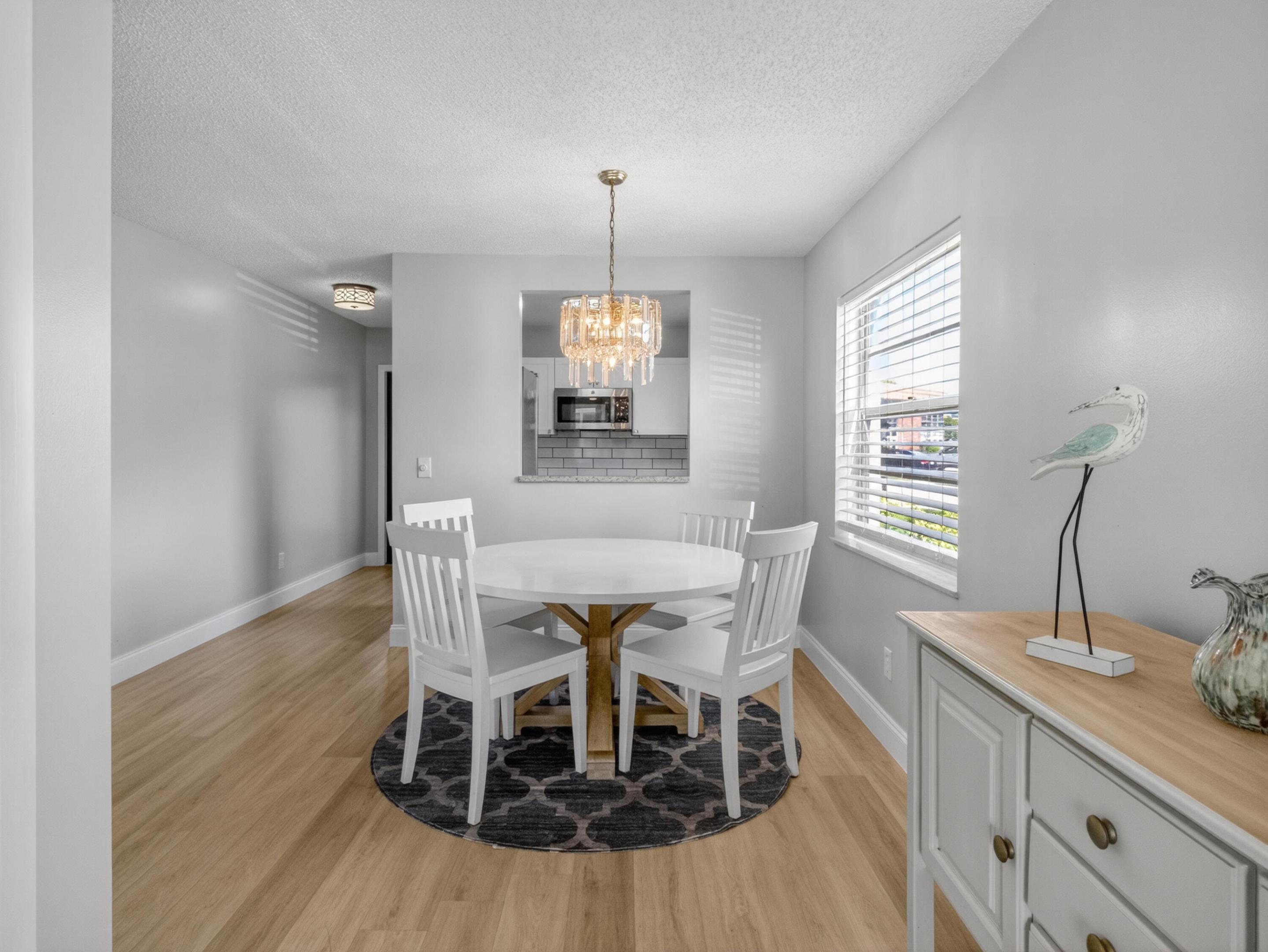 Vista Del Lago - Residential