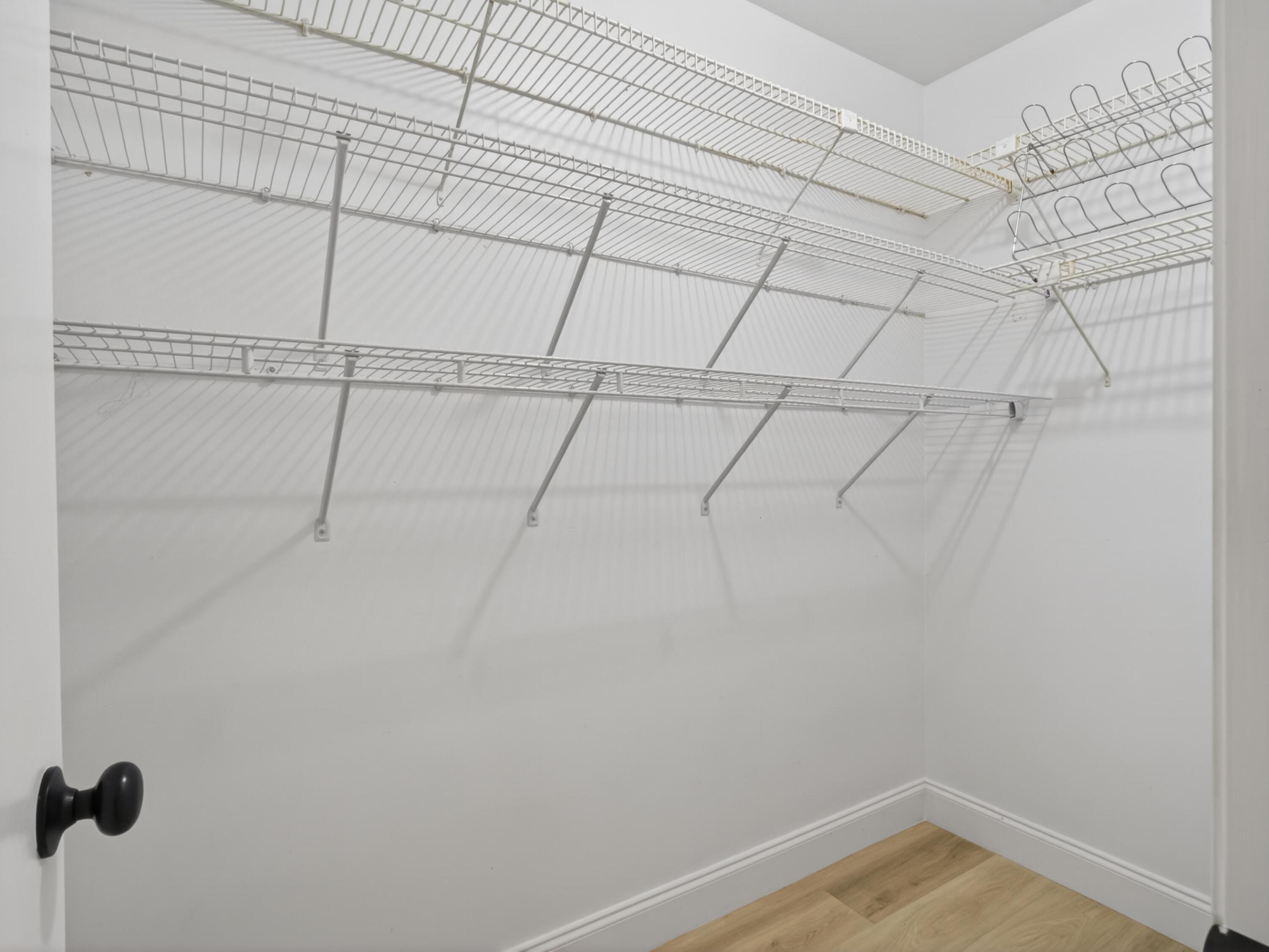 Vista Del Lago - Residential