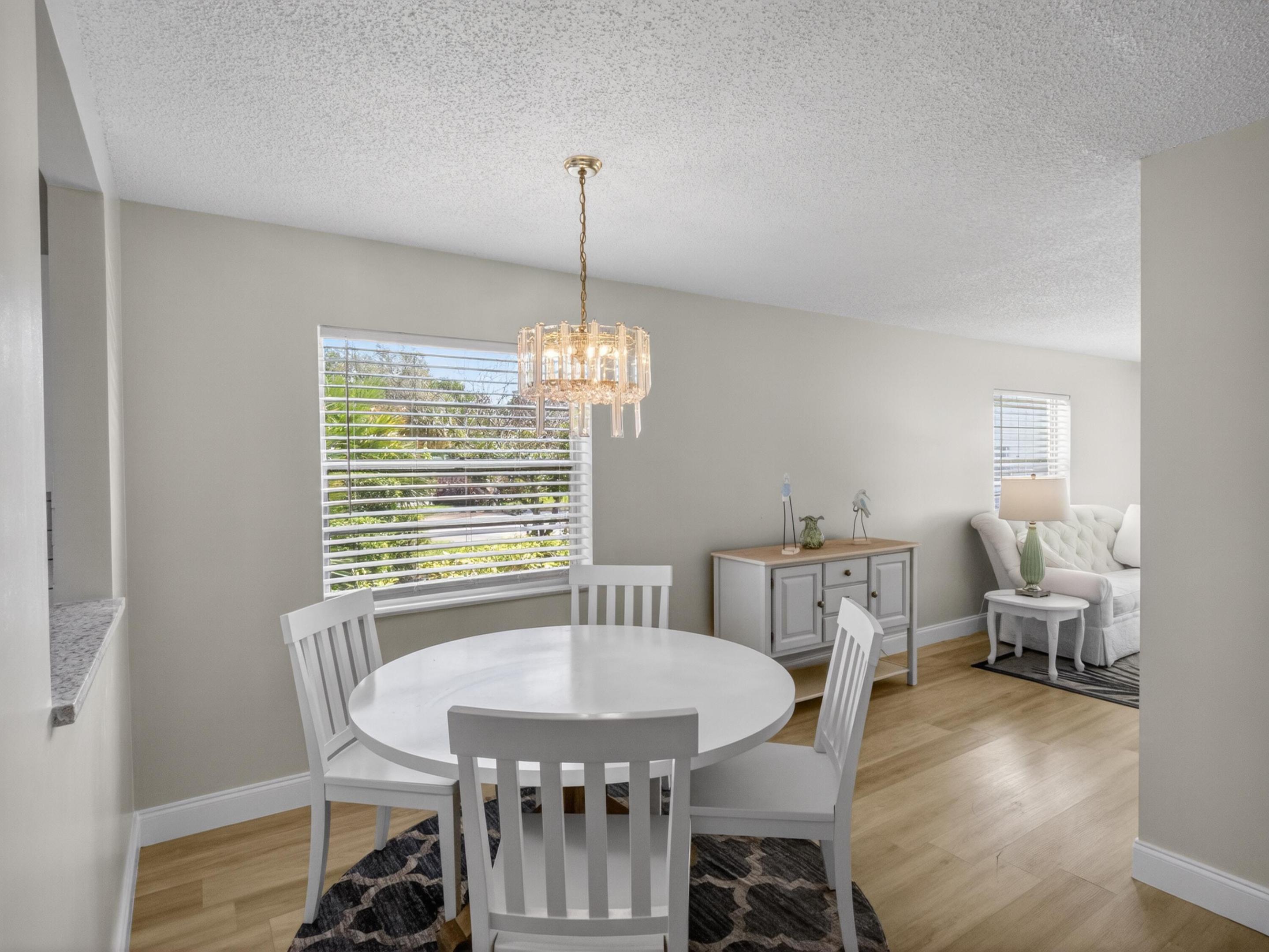 Vista Del Lago - Residential