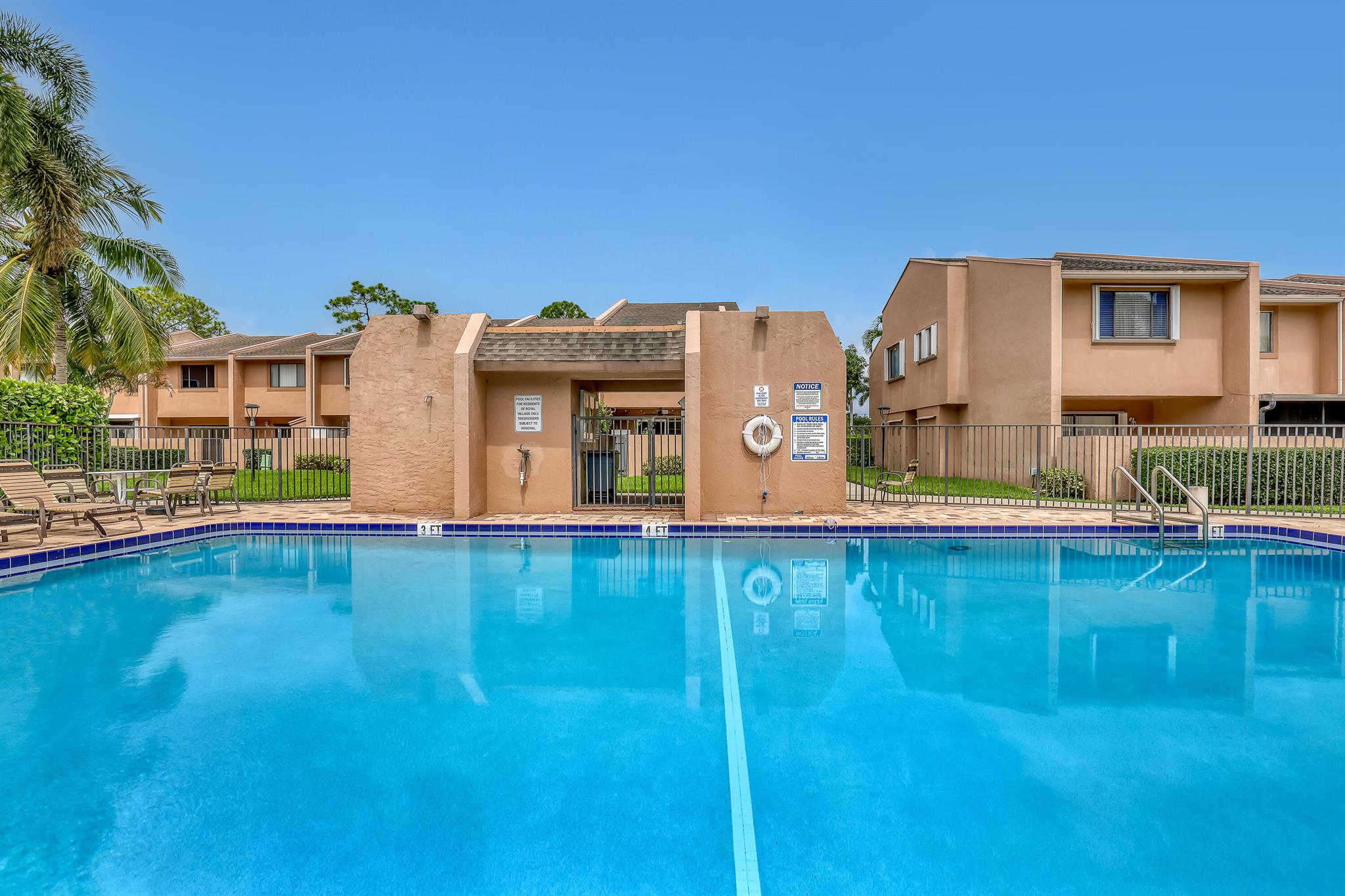 ROYAL VILLAGE TOWNHOUSES - Residential