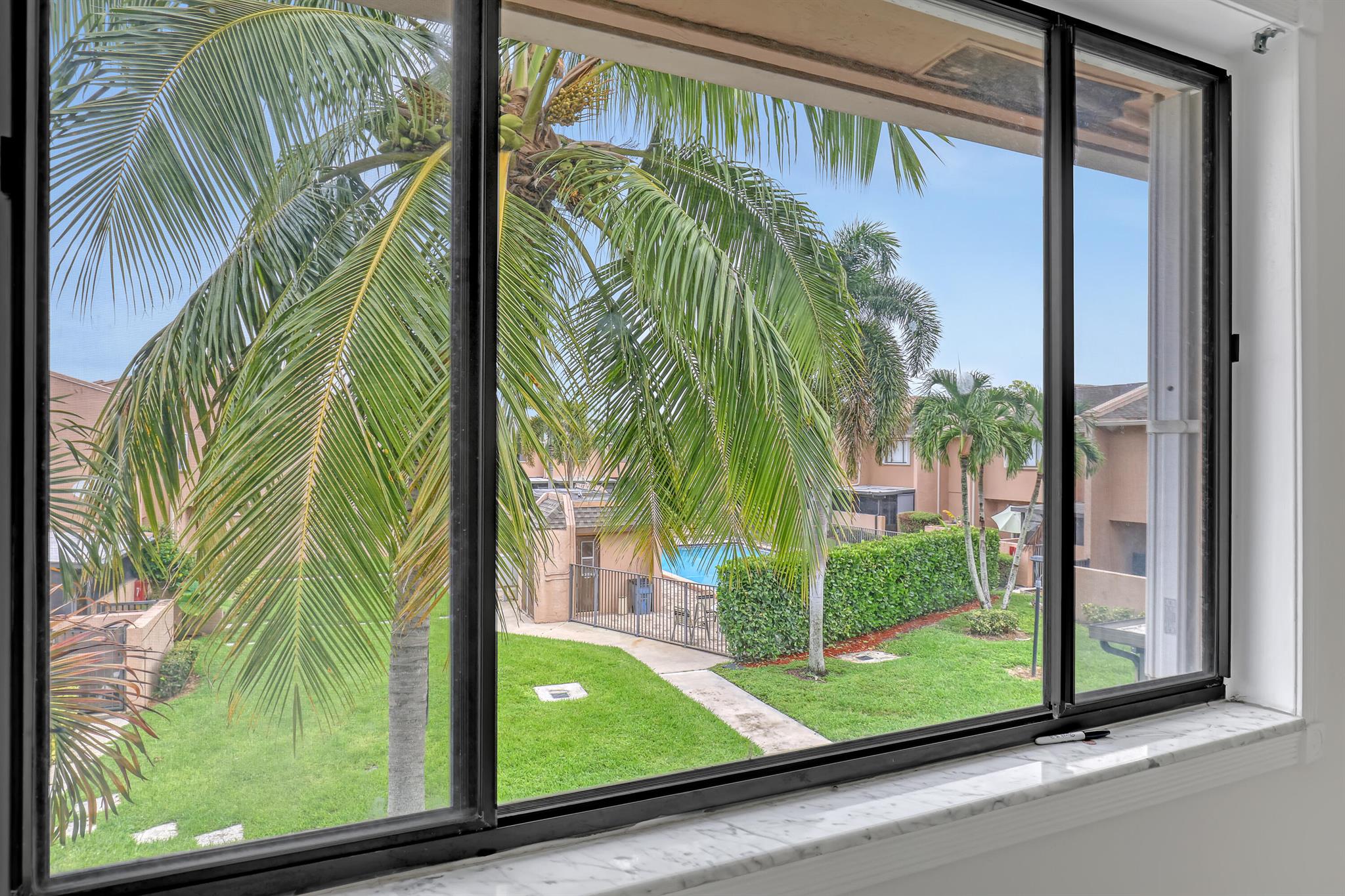 ROYAL VILLAGE TOWNHOUSES - Residential