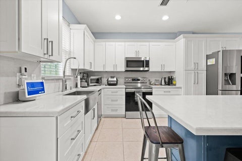 Tiny photo for 130 EMERALD CREEK Terrace, Plantation, FL 33325 (MLS # B26071384)