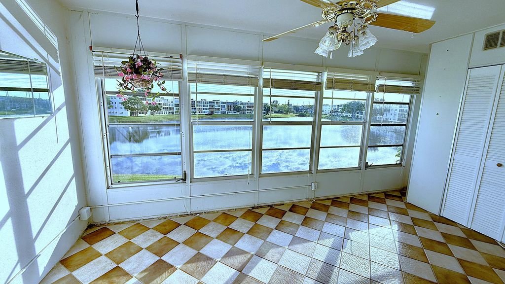 Photo of 3082 Oakridge U, Deerfield Beach, FL 33442 (MLS # R11159901)