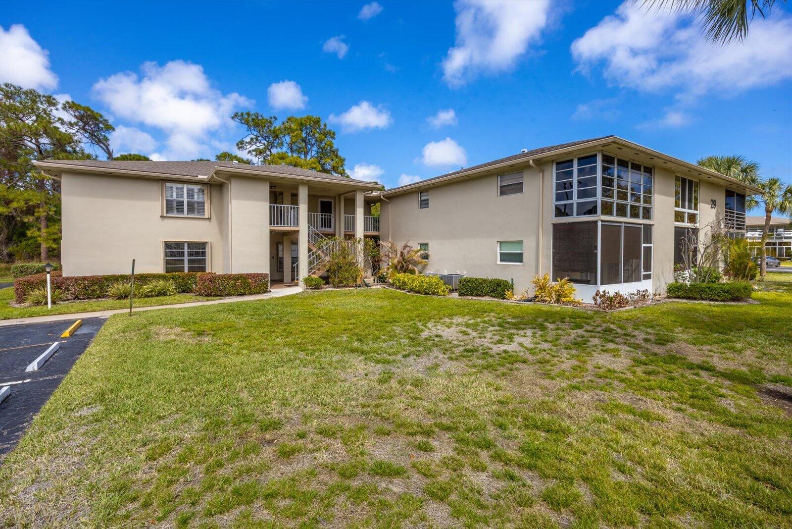 VISTA ST LUCIE BUILDINFS 9 THUR 20 - Residential