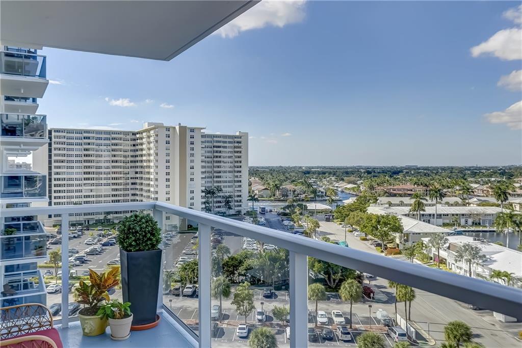 Coral Ridge Towers East - Residential