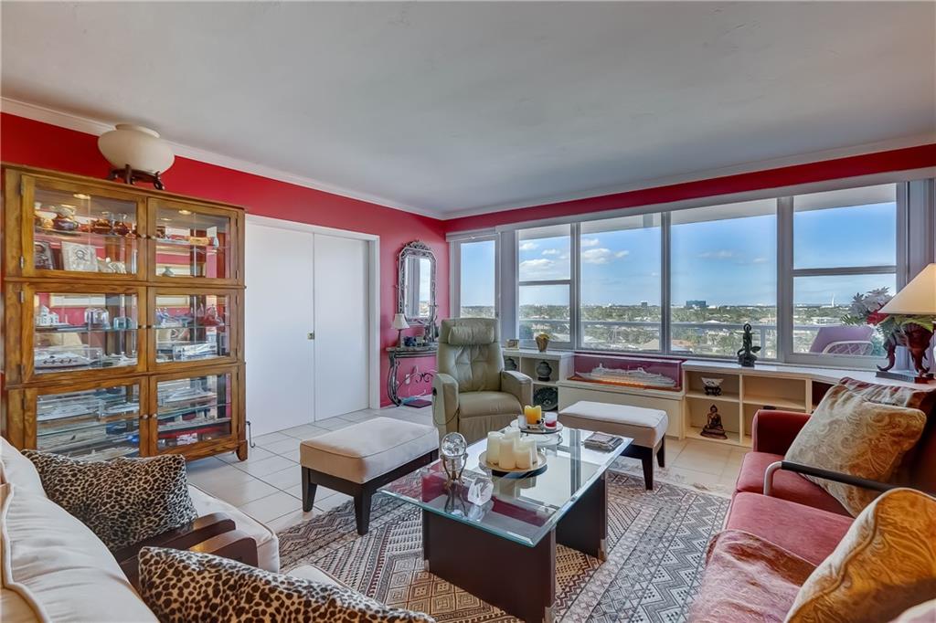 Coral Ridge Towers East - Residential