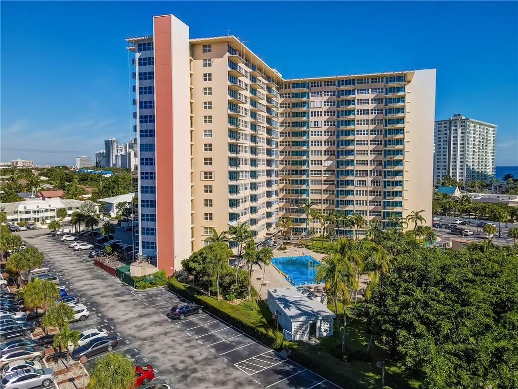 Coral Ridge Towers East - Residential