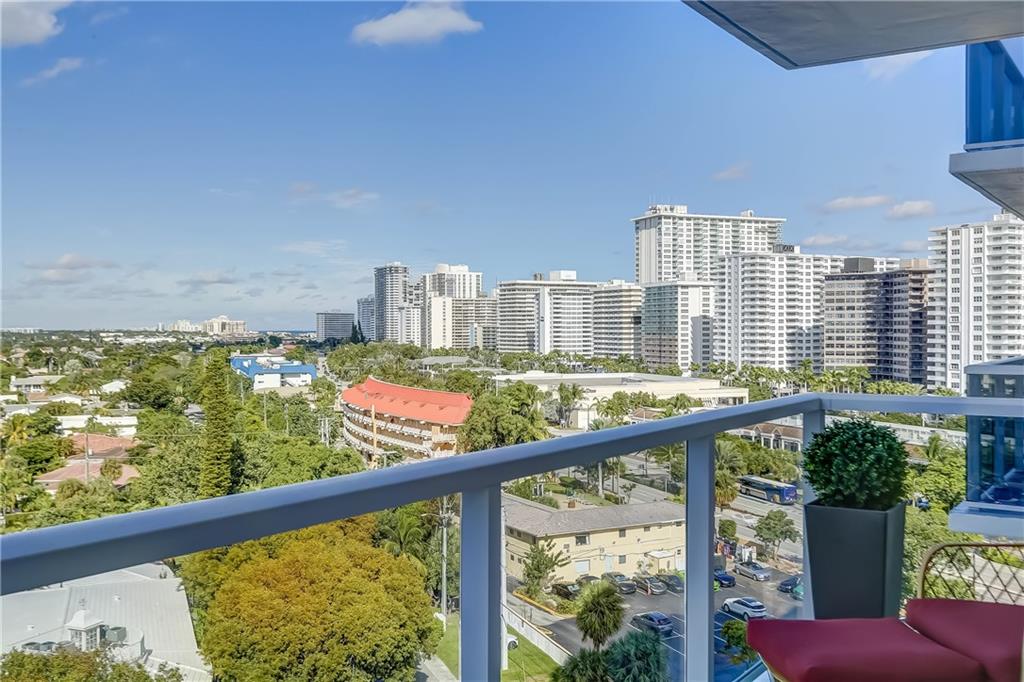 Coral Ridge Towers East - Residential