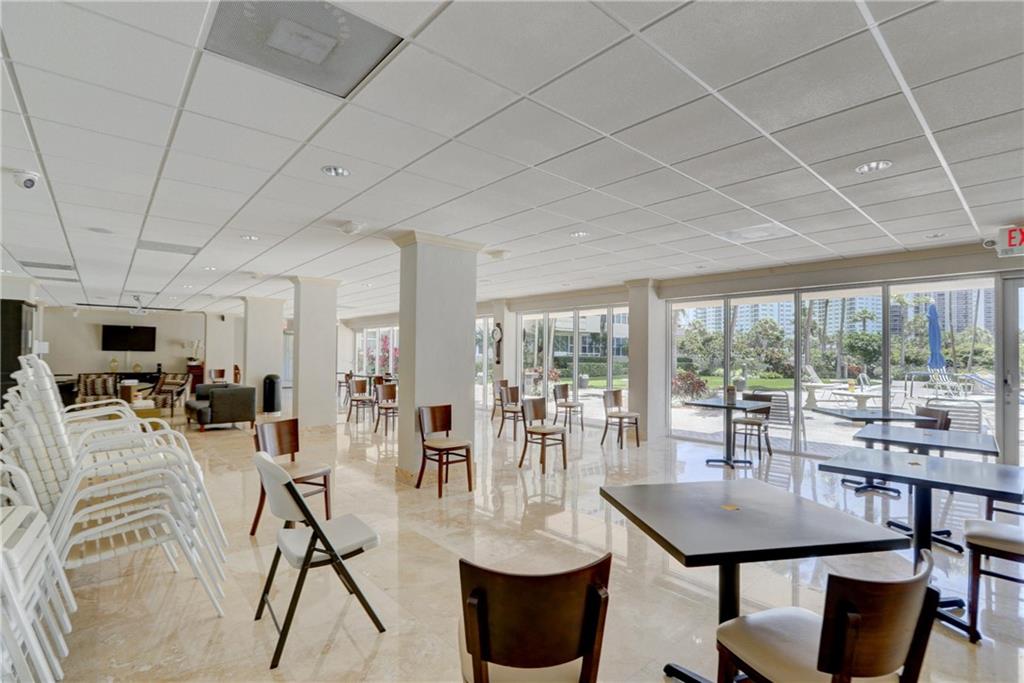 Coral Ridge Towers East - Residential