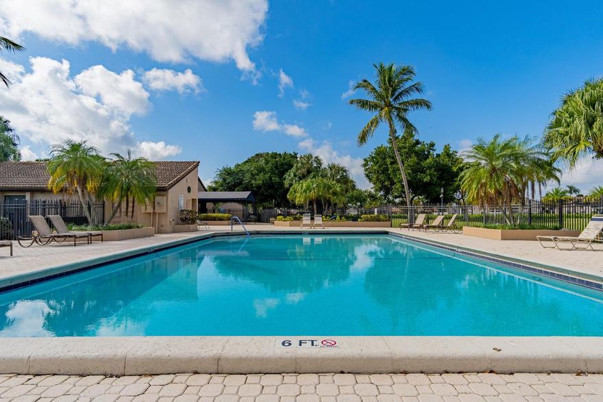 BEAUTIFUL APARTMENT WATERFRONT 2 BDRM 2 BATH VILLA IN QUIET WELL LOCATED GATED COMMUNITY. UPDATED KITCHEN THROUGHOUT. GORGEOUS WATER VIEWS FROM FAMILY RM, DINING RM, KITCHEN, MASTER BDRM AND AIR-CONDITIONED FLORIDA ROOM. MASTER HAS HUGE WALK-IN CLOSET. 2ND BDRM IS USED AS OFFICE. VOLUME CEILINGS IN THIS LIGHT, BRIGHT AND SPACIOUS HOME. RECENT A/C AND HOT WATER TANK. PRIVACY FENCING. LARGE STORAGE CLOSET. WELL LOCATED QUIET GATED COMMUNITY WITH AMENITIES. EZ ACCESS TO SCHOOLS, SHOPPING, BEACHES AND HIGHWAYS