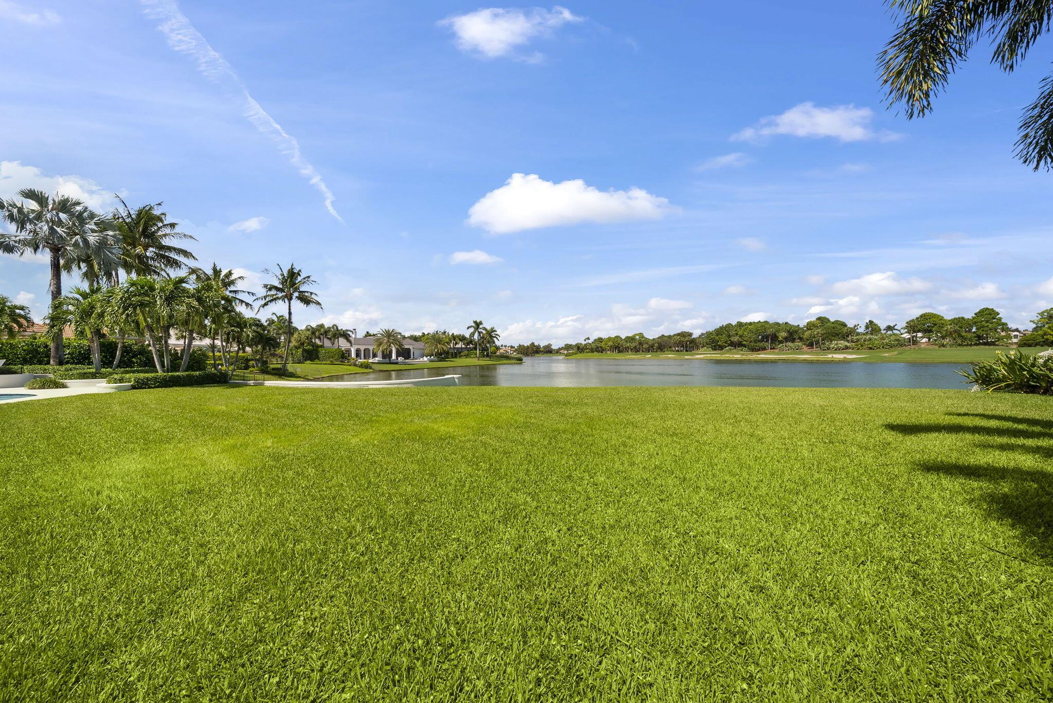 LOXAHATCHEE CLUB - Residential