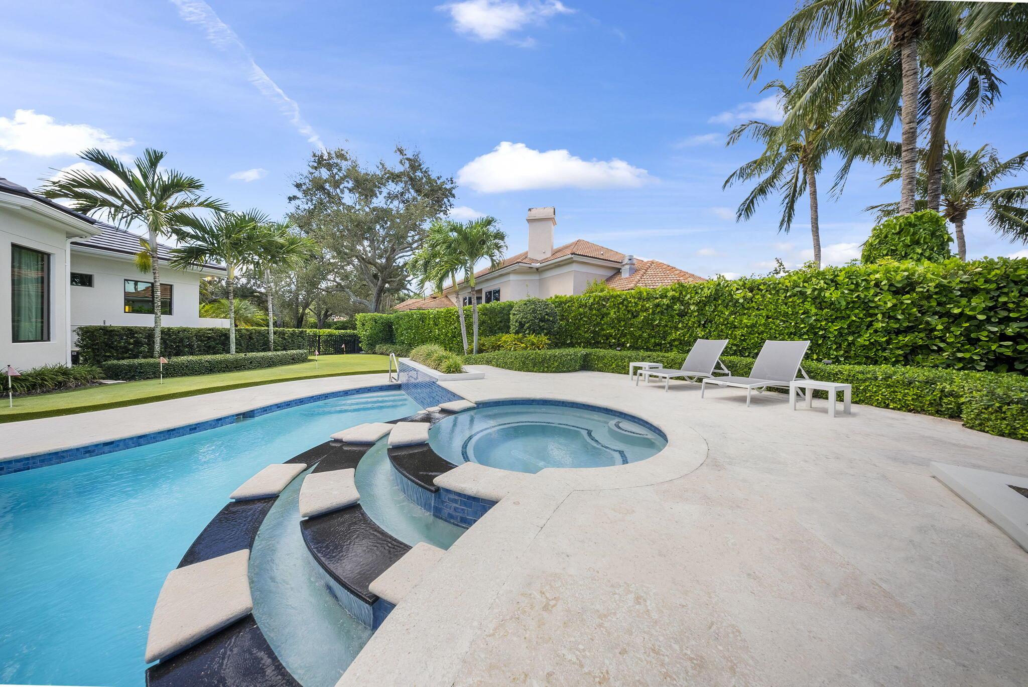 LOXAHATCHEE CLUB - Residential