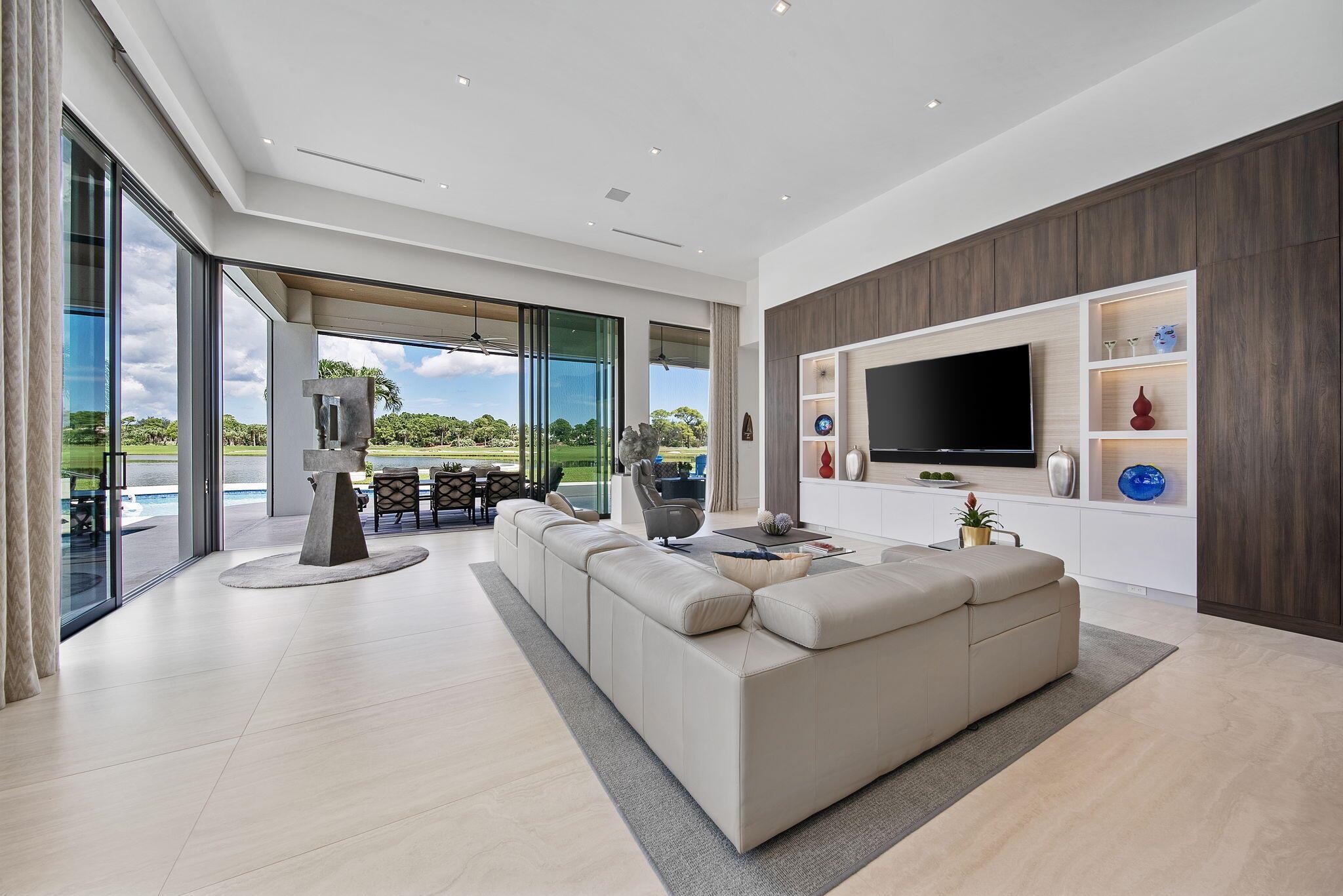 LOXAHATCHEE CLUB - Residential