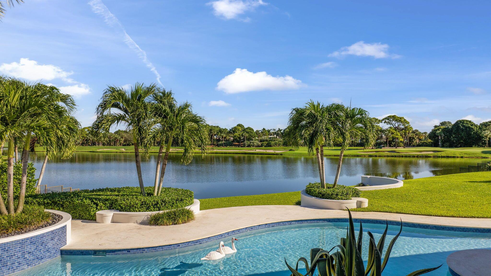 LOXAHATCHEE CLUB - Residential