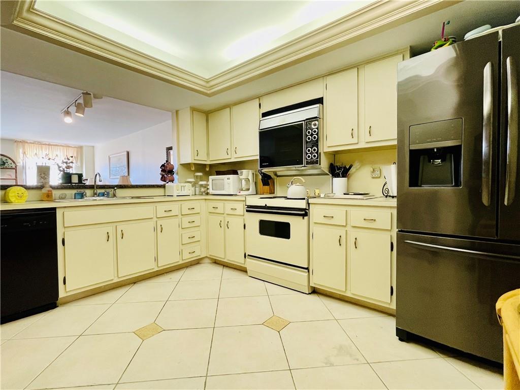Voyager Condo - Residential Lease