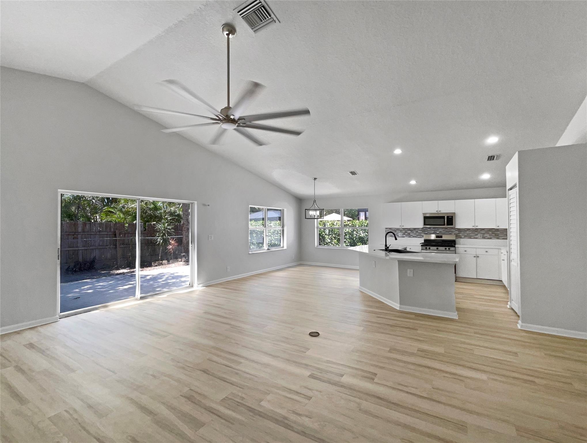 1066 Salmon Isle