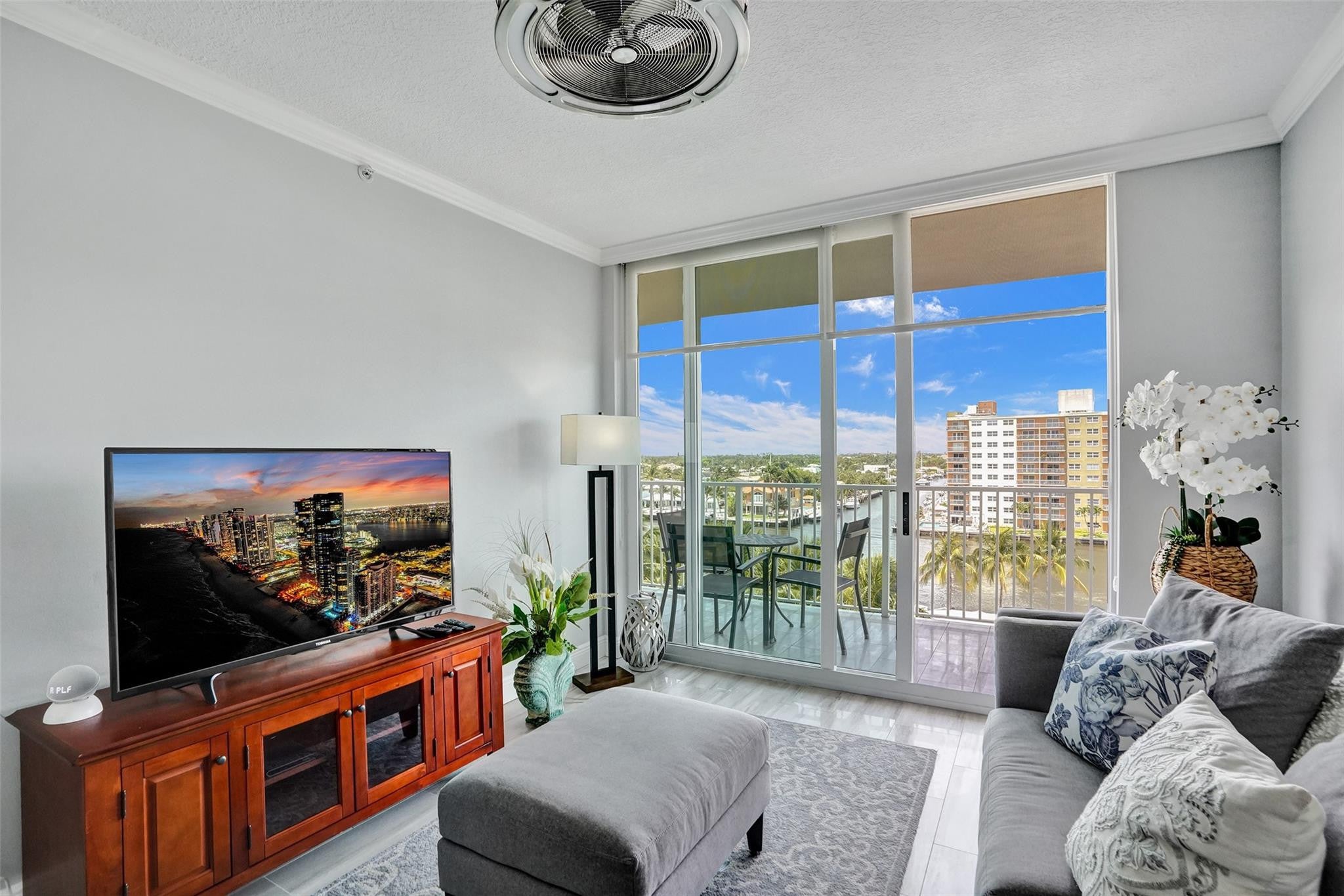3020 NE 32nd Avenue Unit 618
