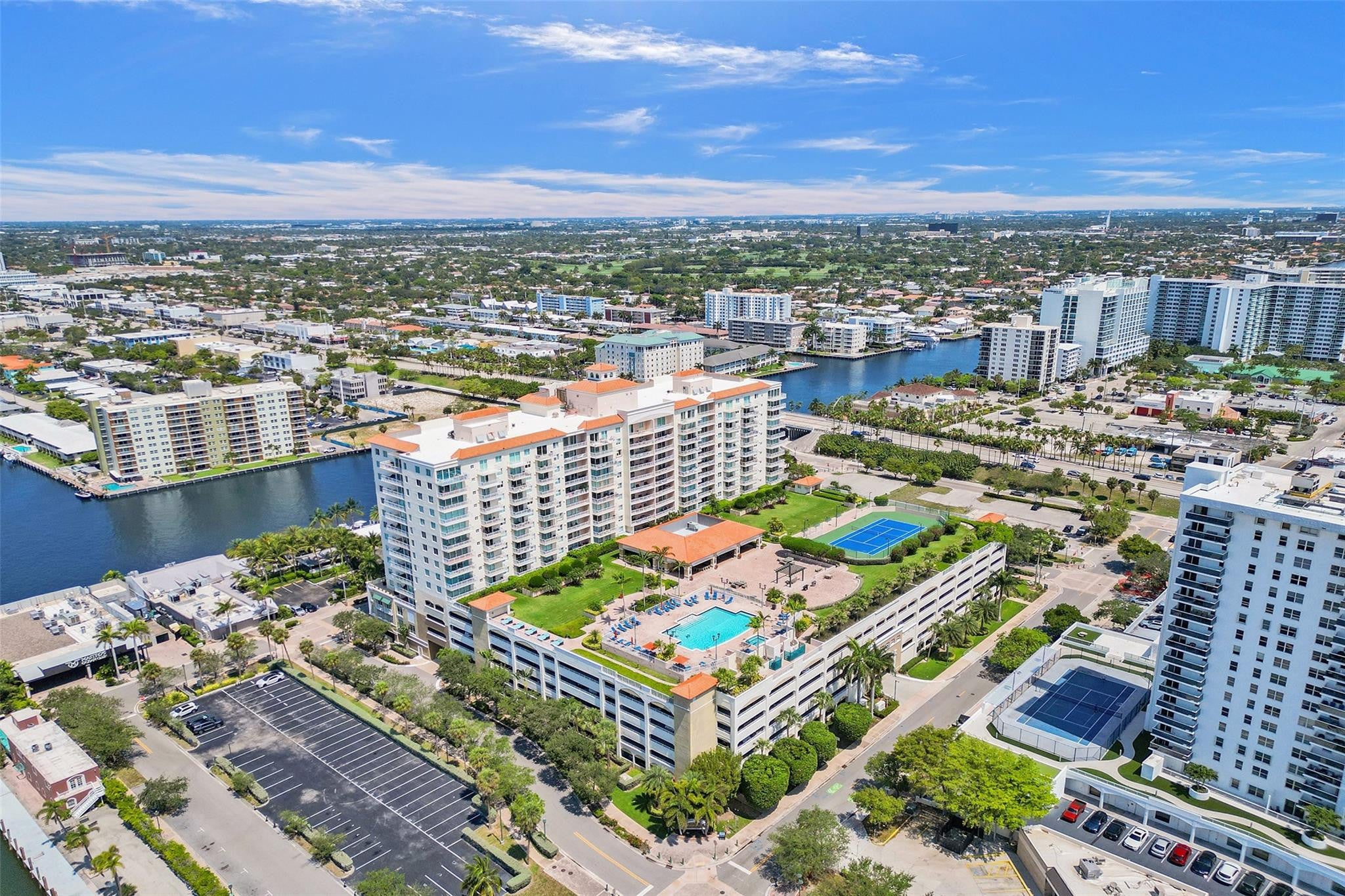 3020 NE 32nd Avenue Unit 618