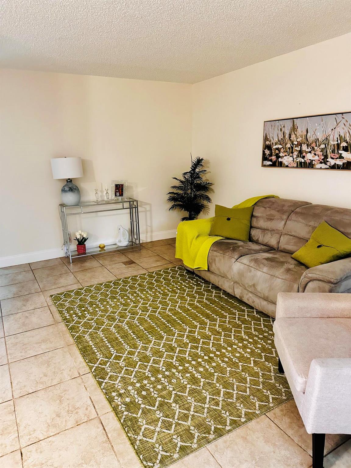 13500 SW 1st Street 111u