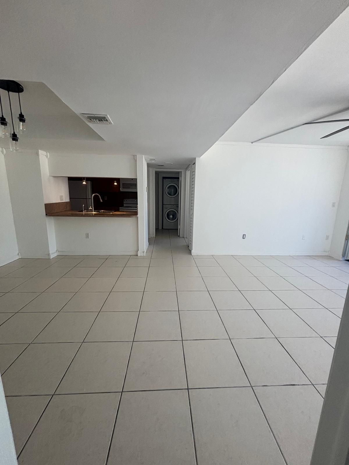 PEPPERMILL KENDALE LKS W CONDO - Residential Lease