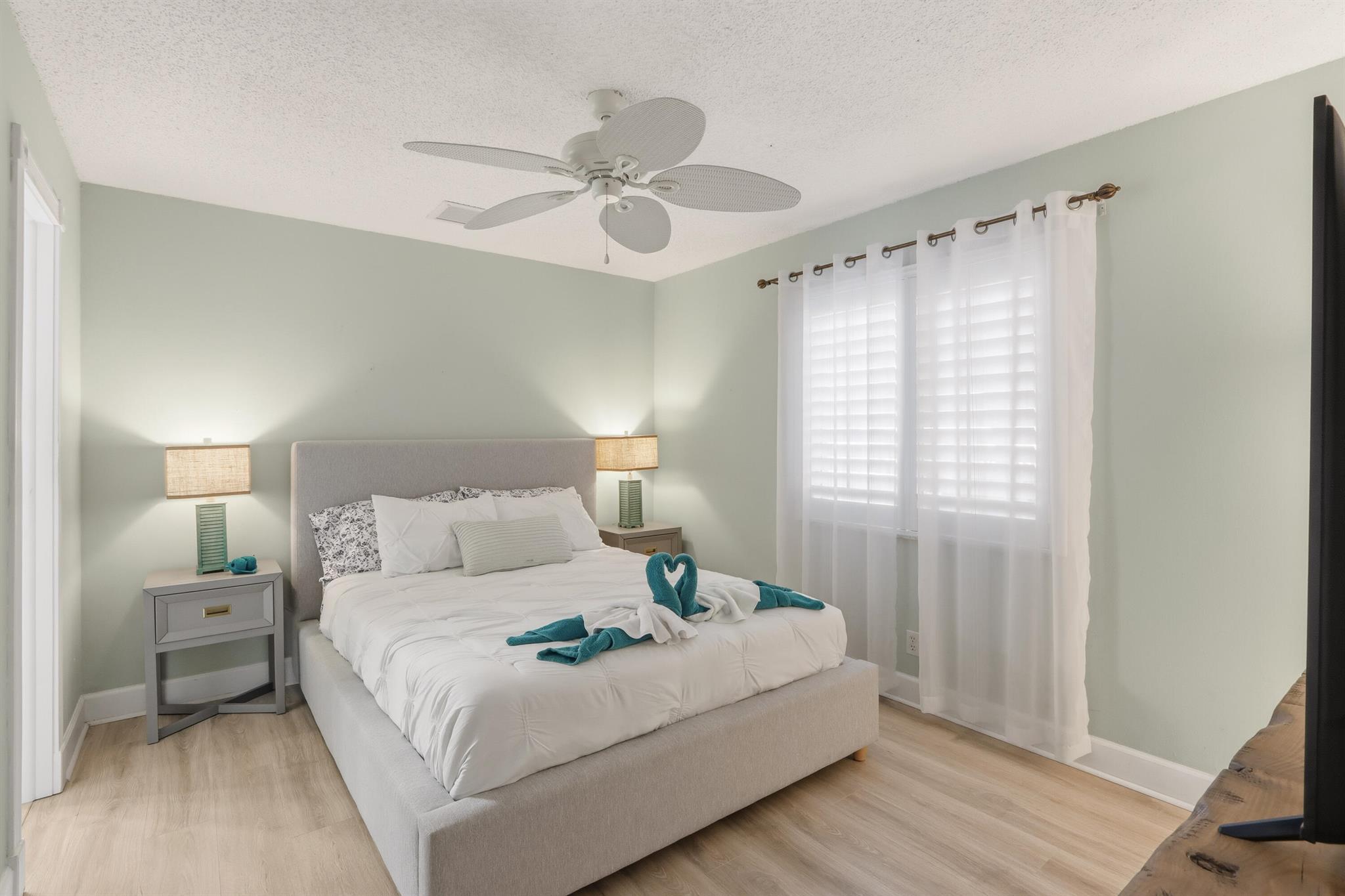 MEADOW PARK 3 - Residential Lease