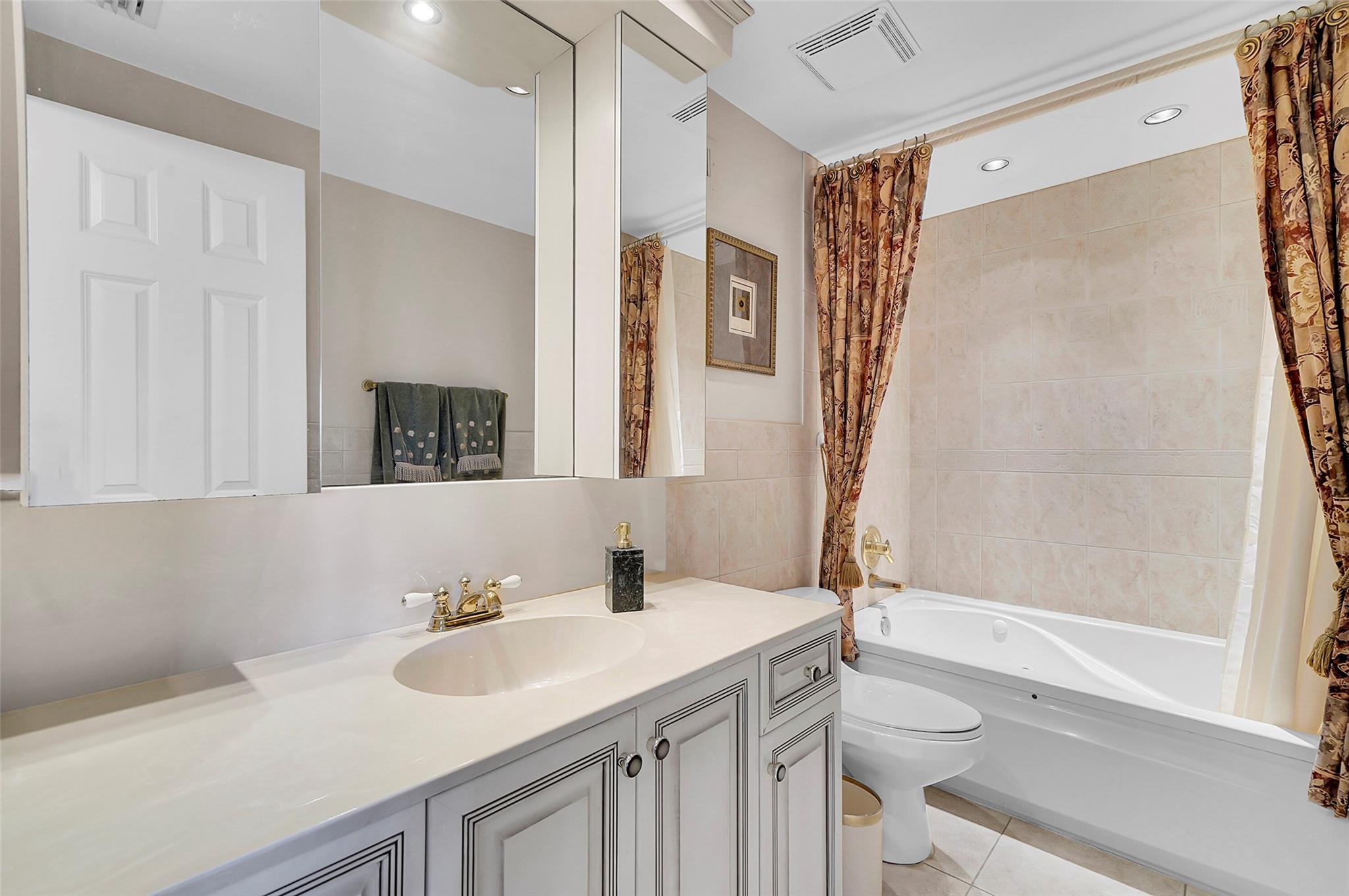 Rivers Bend Condo - Residential