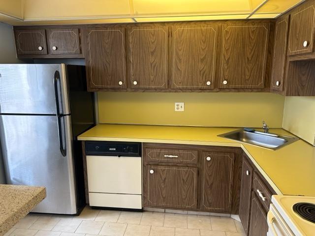 Bermuda Club Two Condo - Residential Lease