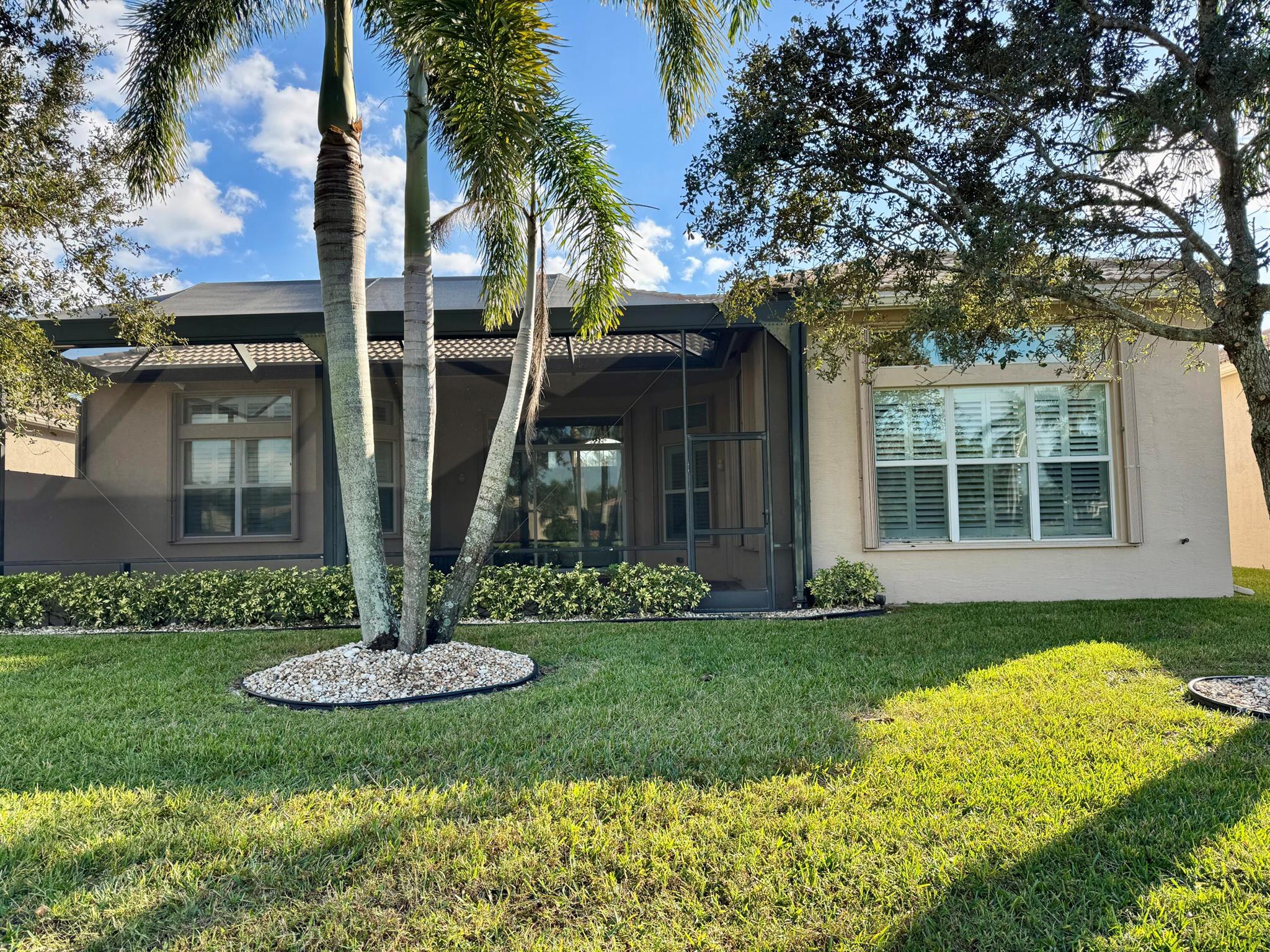 VALENCIA RESERVE - Residential