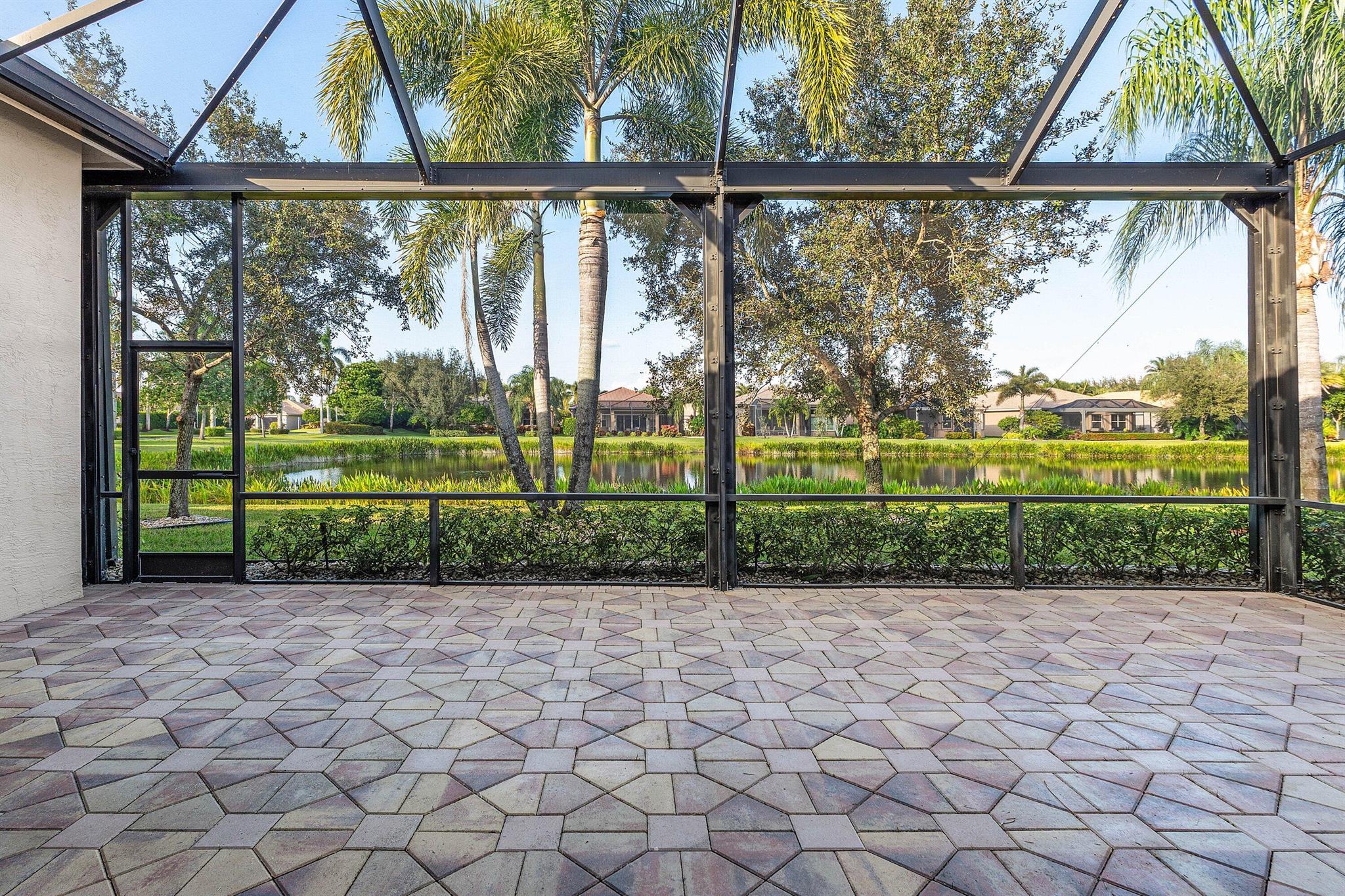 VALENCIA RESERVE - Residential