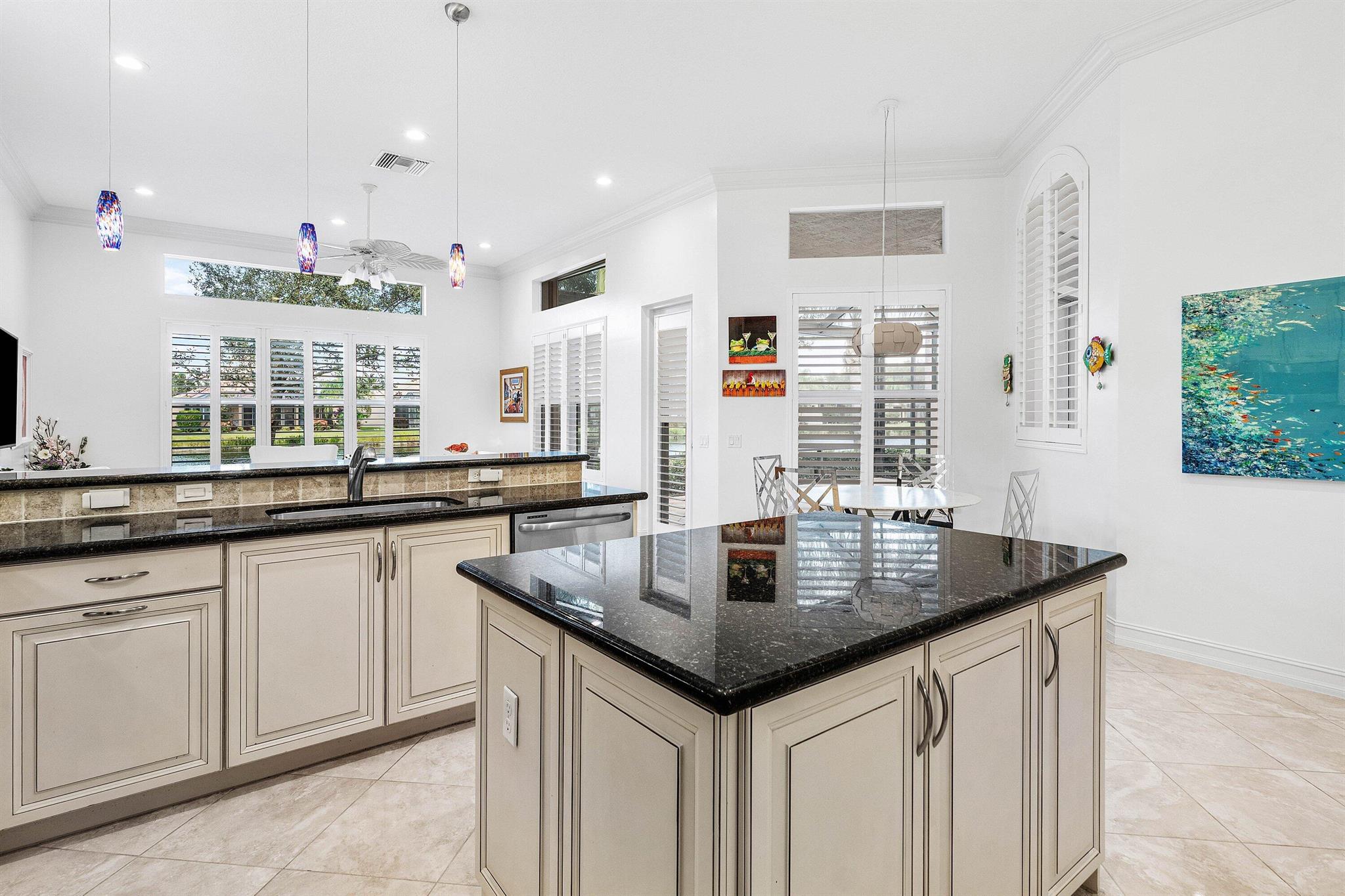 VALENCIA RESERVE - Residential