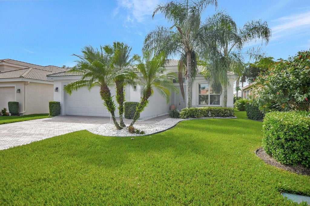 Photo of 10935 Carmelcove Circle, Boynton Beach, FL 33473 (MLS # R11057821)