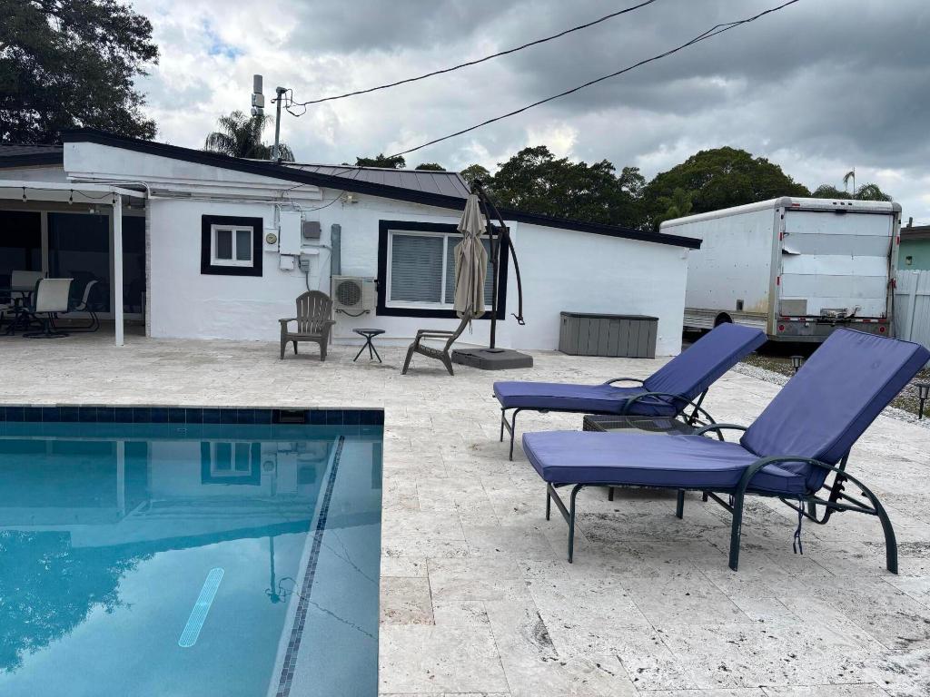 PALM SPRINGS VILLAGE 5 - Residential