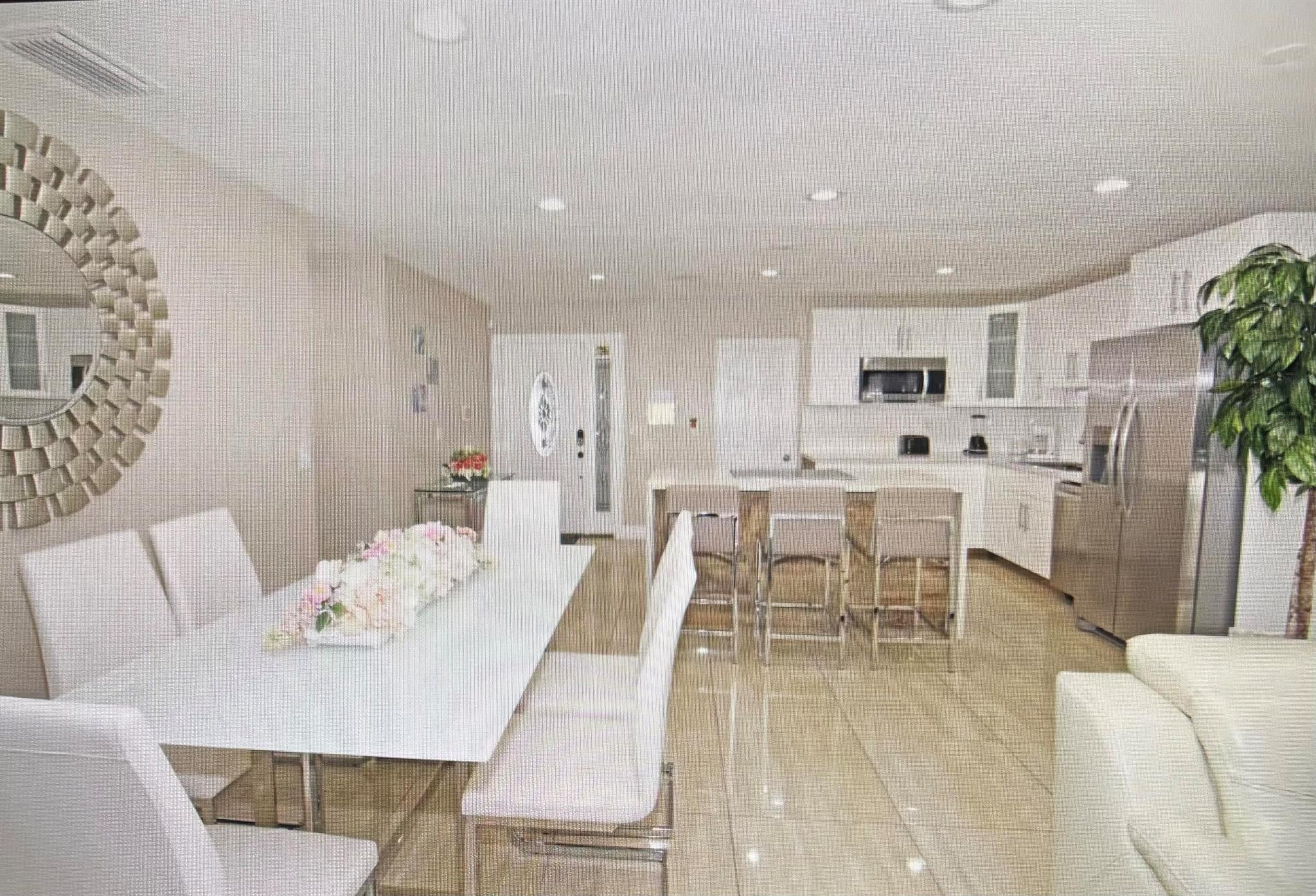 PALM SPRINGS VILLAGE 5 - Residential