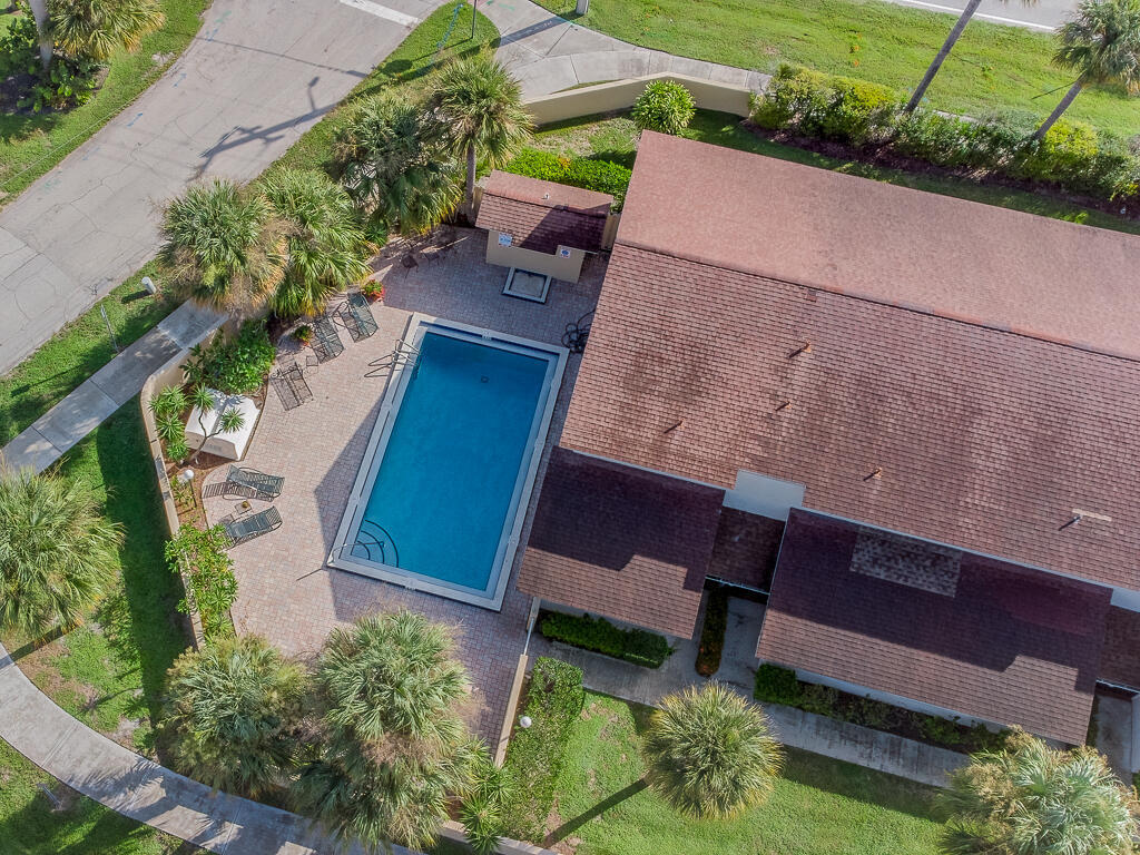 INDIAN RIVER VILLAS A CONDO PHASE II - Residential Lease