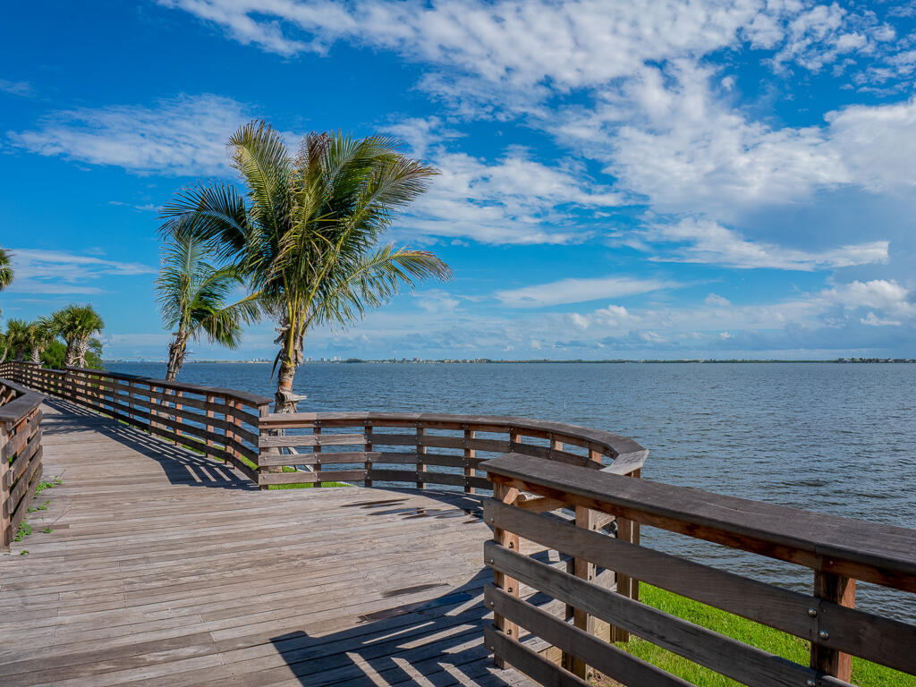 INDIAN RIVER VILLAS A CONDO PHASE II - Residential Lease