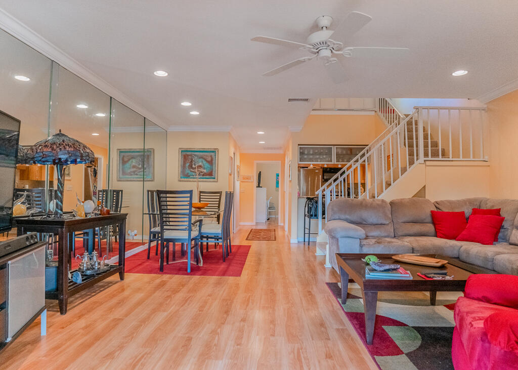 INDIAN RIVER VILLAS A CONDO PHASE II - Residential Lease