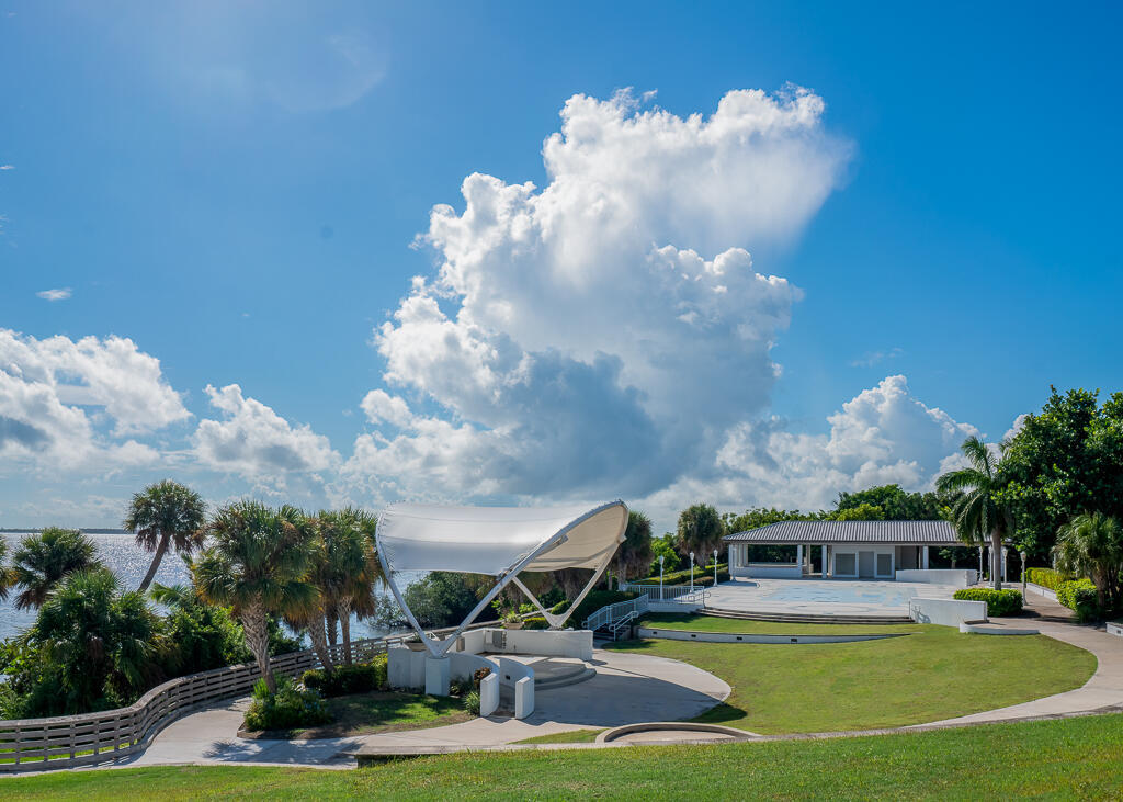 INDIAN RIVER VILLAS A CONDO PHASE II - Residential Lease