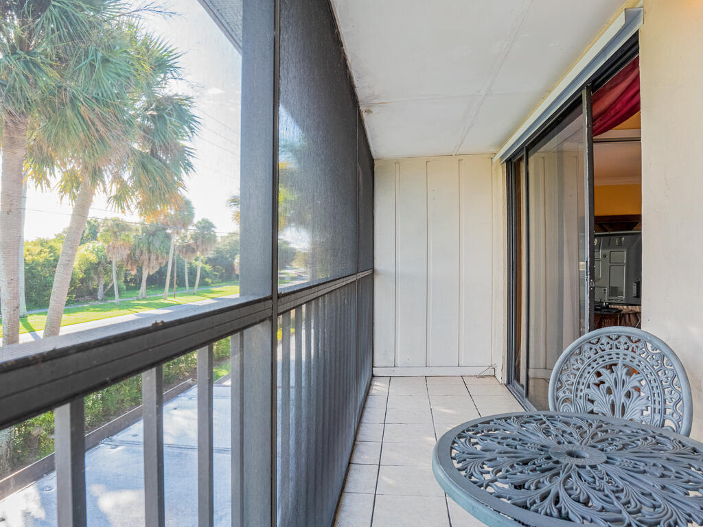 INDIAN RIVER VILLAS A CONDO PHASE II - Residential Lease