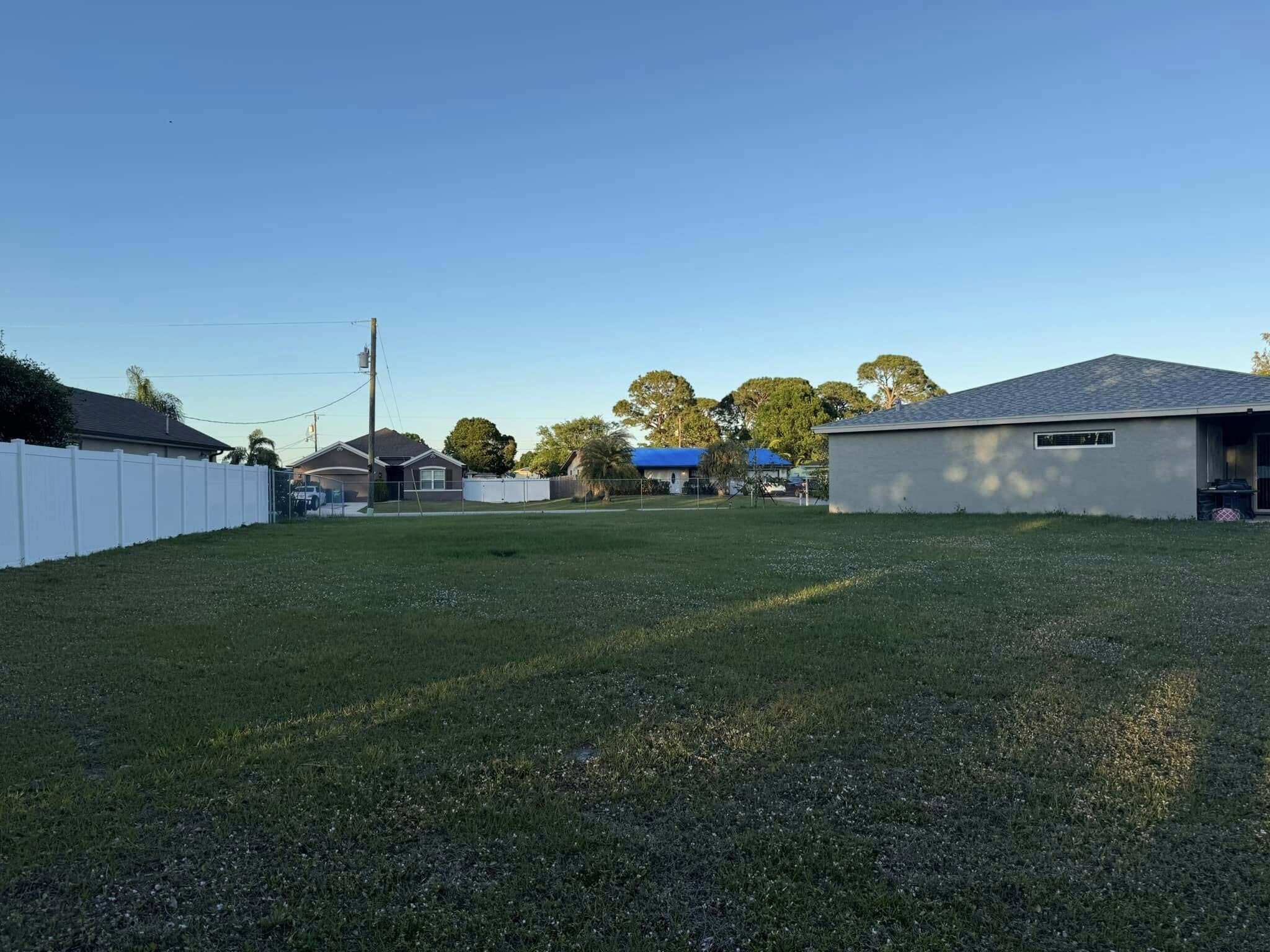 PORT ST LUCIE SECTION 25 - Residential