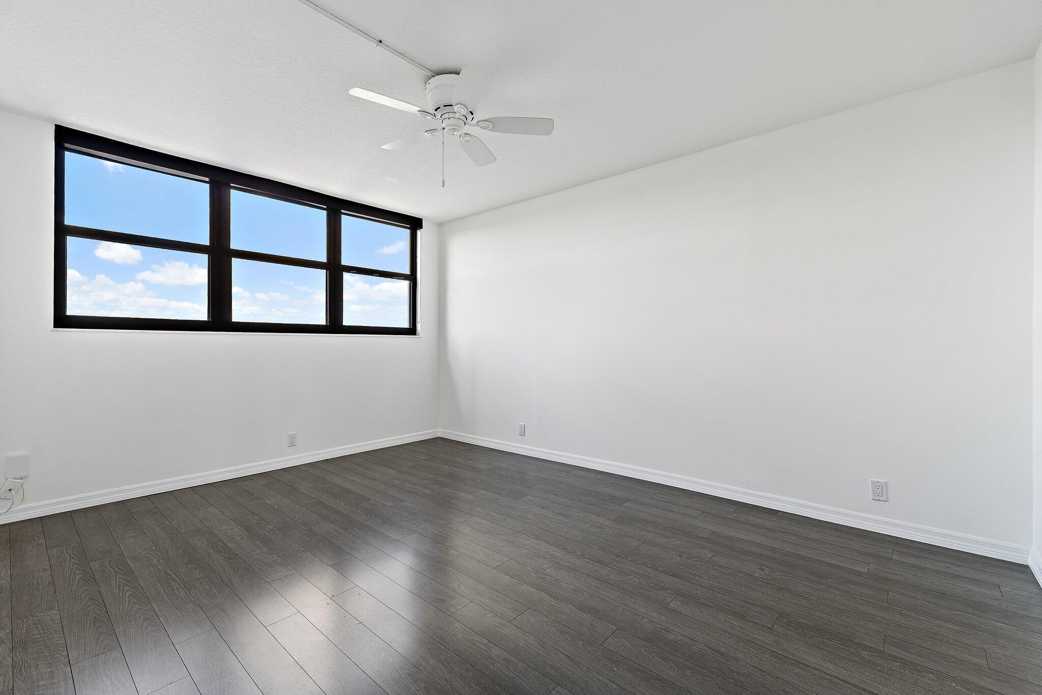 GEMINI CONDO - Residential