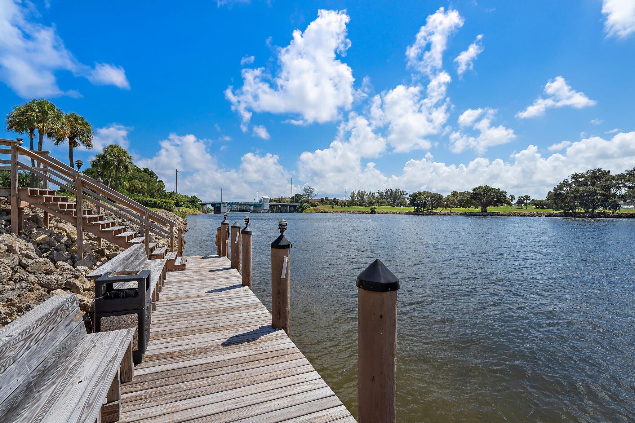 GEMINI CONDO - Residential