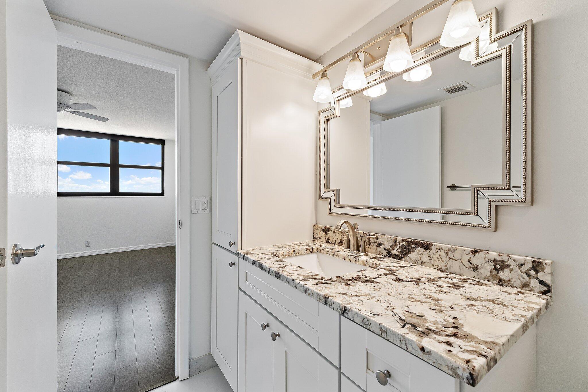 GEMINI CONDO - Residential